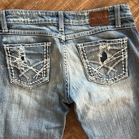 BKE “Sabrina” 27 x 31 Bootcut, Low rise denim - Picture 5 of 6